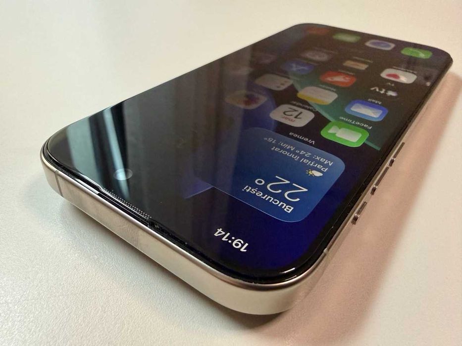  Apple / iPhone 16 Pro 256 Gb / Natural / 92% Acumulator