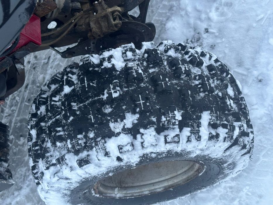 Vând atv polaris 330cc