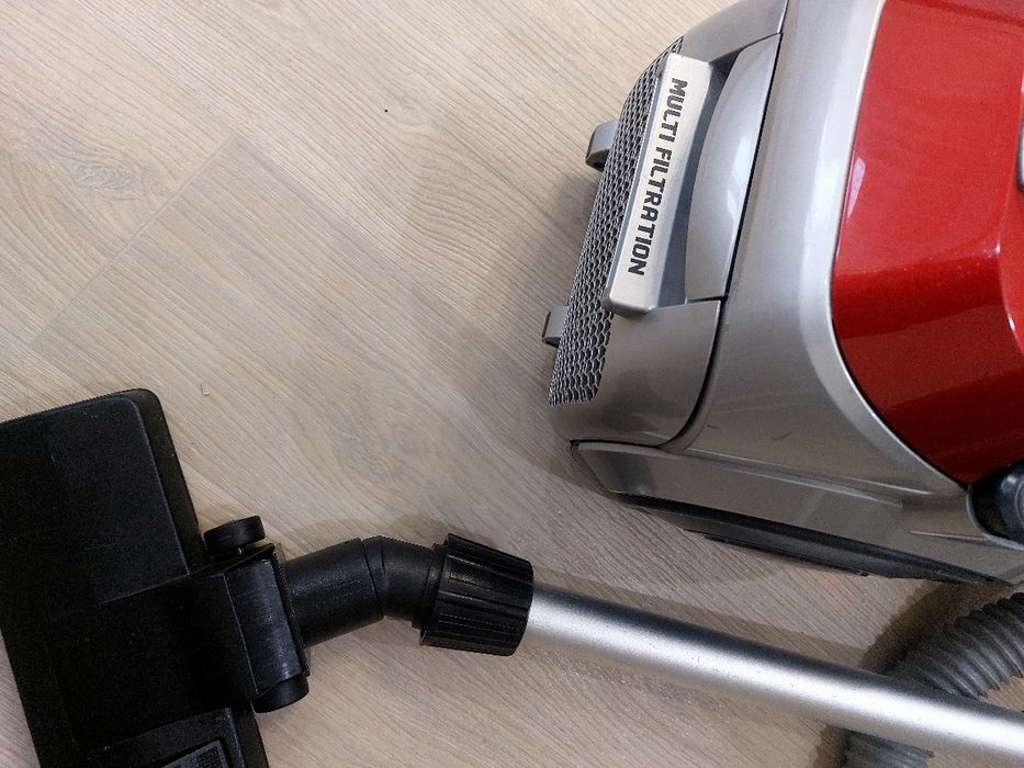 Пылесос LG 2000 Вт.