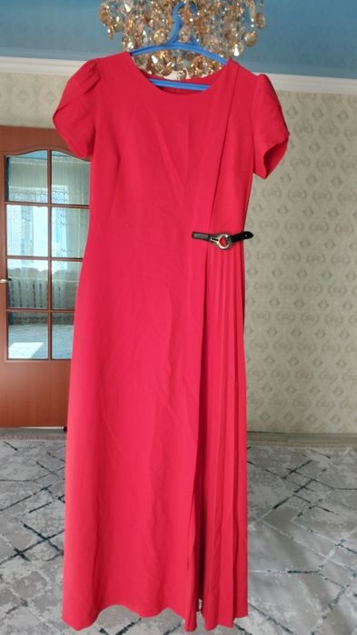 Продам вечерние платья