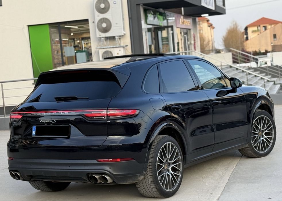 Porsche cayenne s 441 cp