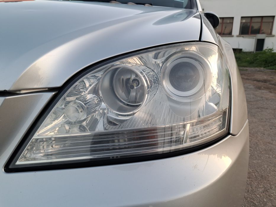 Ляв десен фар Мерцедес МЛ W164 xenon фарове Mercedes ML w164 ксенон