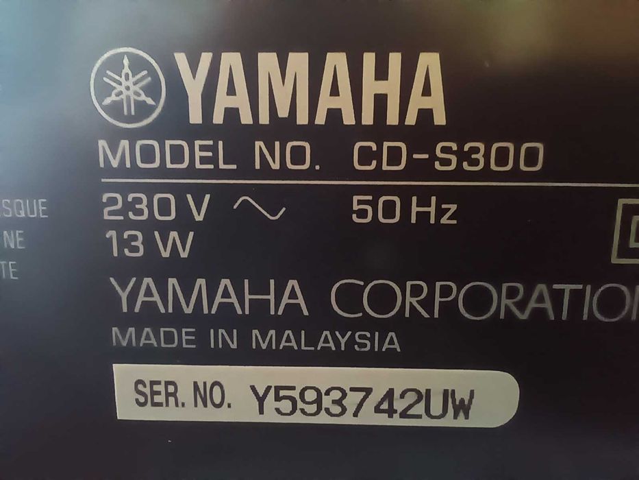 Продавам Yamaha CD s-300