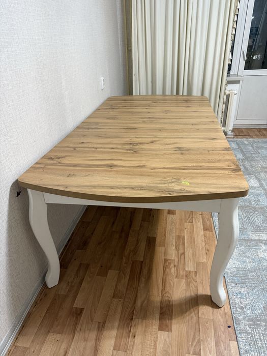 Стол 3 м б/у в идеальном срстоянии