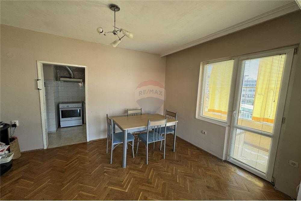 Продава се Етаж от къща в Шумен, Томбул джамия - 109 кв.м за 1264 €/кв.м - Снимка #2