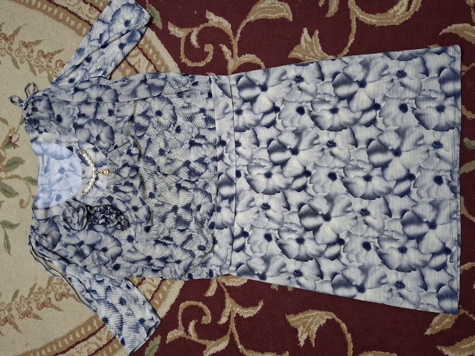 Продаются женские платья