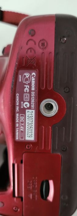 Продам фотоаппарат Canon