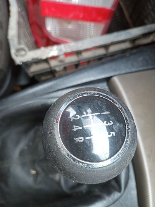 Cutie viteze manuală Passat B5.5 1.6 ALZ 5 trepte!