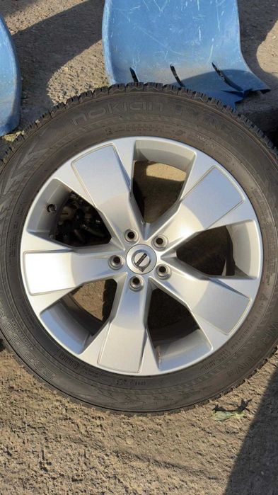 Jante Volvo XC40 XC60 S60 V60 CC s90 V90 235 55 18 5x108 Ford Kuga