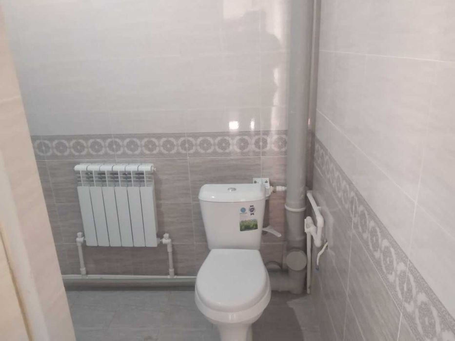 ЖАЙ САТЫЛАДЫ НӨКИС ҚАЛАСЫ. Гугил мектепке қарама қарсы дом.67m.kv.