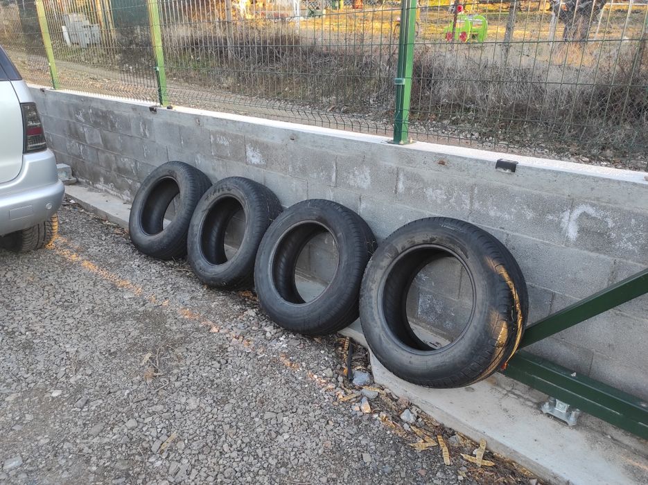 235/65/17 4бр Michelin