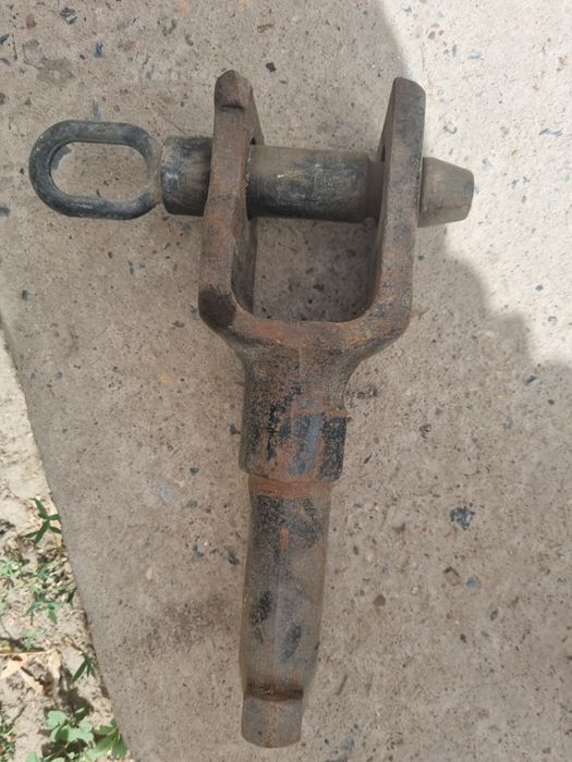 Продается буксировочный крюк