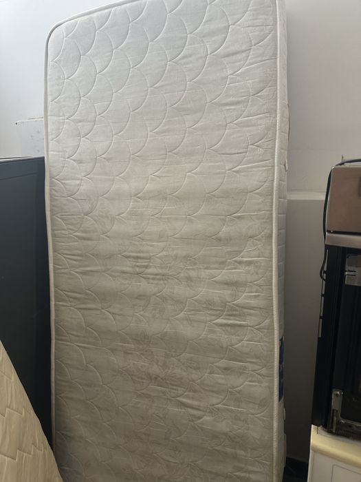 2 Матрака с пружини с размери 90х200