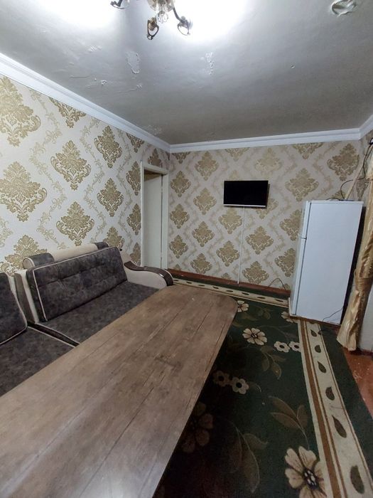 Аренда. Метро тинчлик 2.хонали оилага арендага берилади