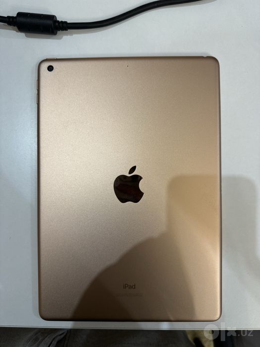 iPad 8 wifi 128GB Gold
