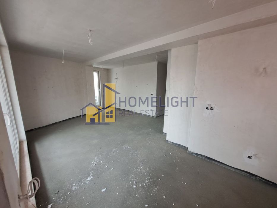 Тристаен апартамент в кв. Кръстова вада