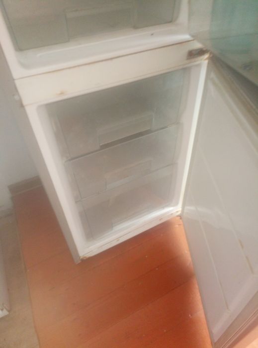 Продам холодильник элекрогазовую плиту