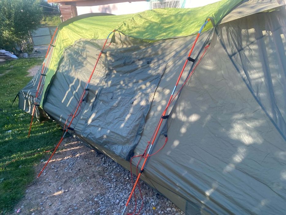 Vând cort camping Adventuridge