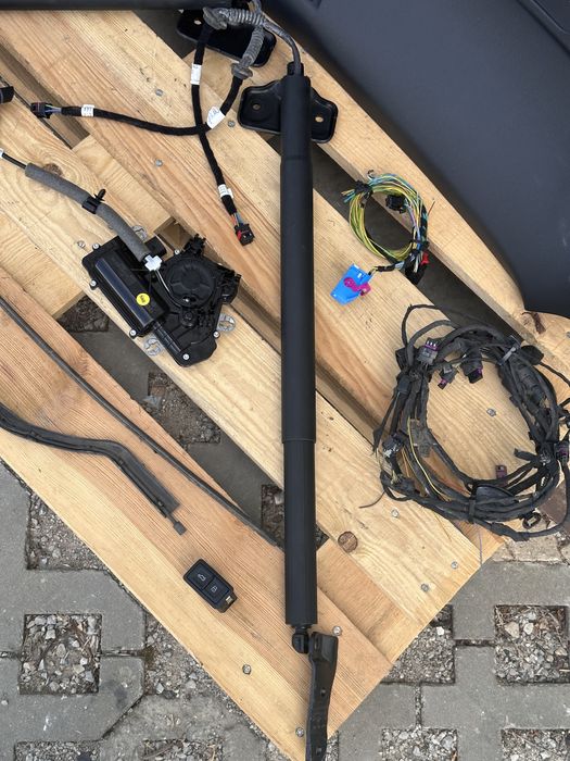 Автоматичен багажник AUDI A7 C8 комплект