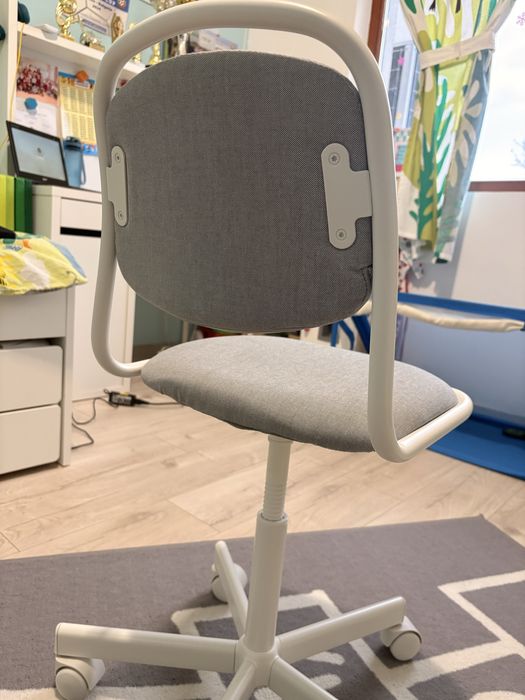 Стол за бюро Ikea