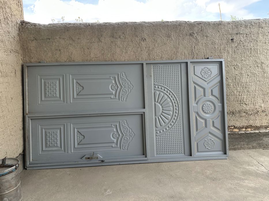 Temir darvoza sotiladi