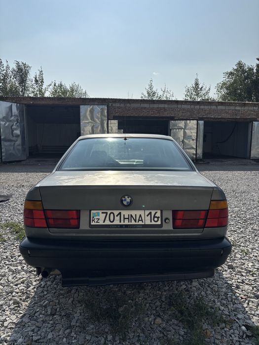 Продам BMW E34 520i vanos 2l, в хорошем состояний