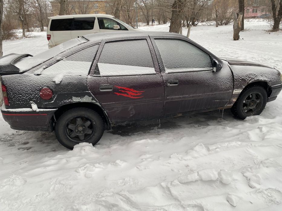 Опель вектра А 1990