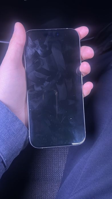 продается Iphone 15 pro