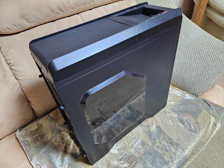 Корпус Cougar Pioneer, Black