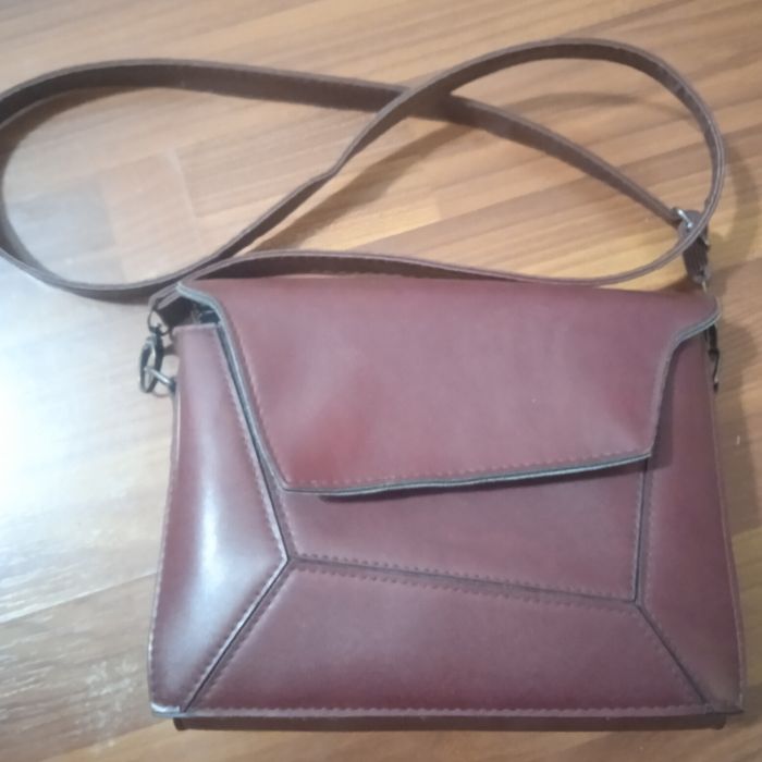 Срочно продам женскую сумку