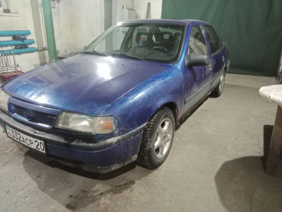 Продам машину Опель вектра А