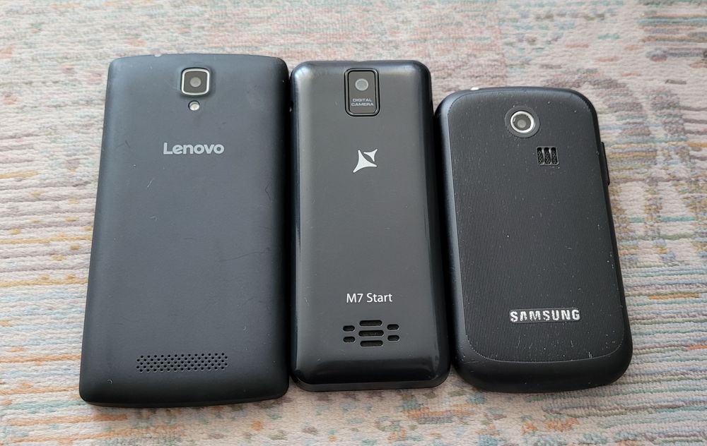 Telefoane pentru piese