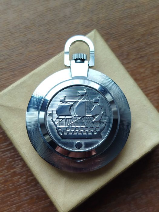 часы Ракета Корабль СССР Новые