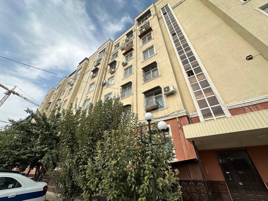 Паркент Плаза 3х комнатная Еуро Лух Новостройка