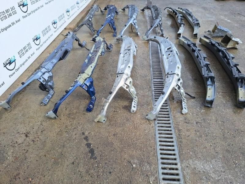 Trager traversa superioara Opel Astra H