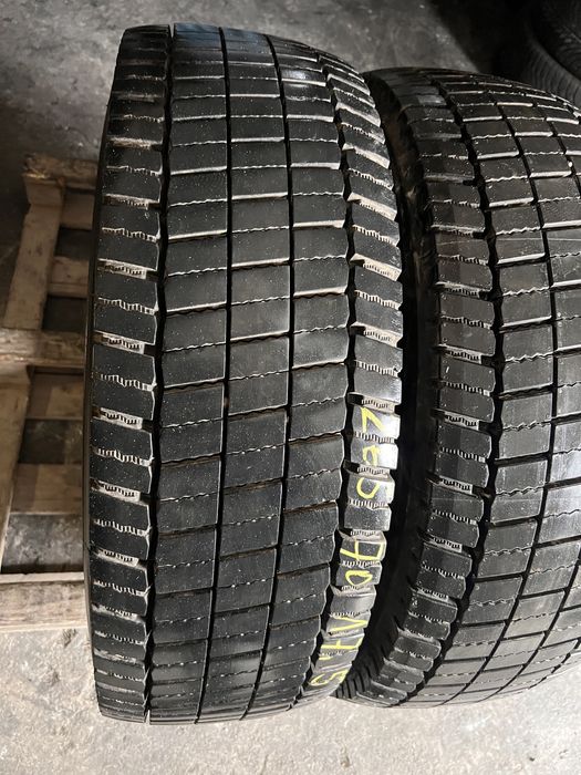 2 anvelope camion 265/70/17.5 , Continental , 15 mm !