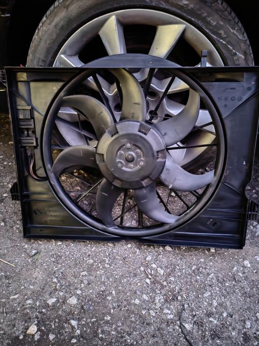 Перка за радиатор Мерцедес S, Е, C,СL, Ml,Cls,R,A