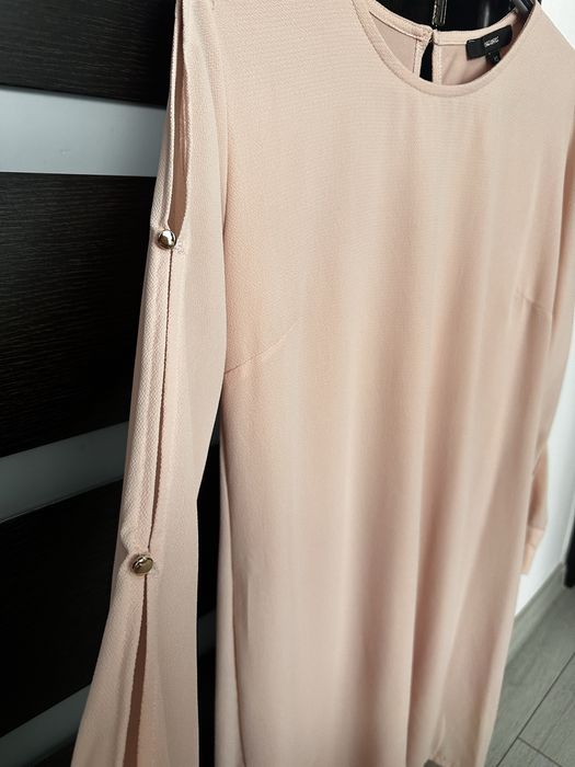 Rochie de zi nude