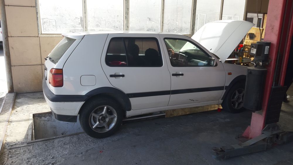 Продам гольф 3 автомат