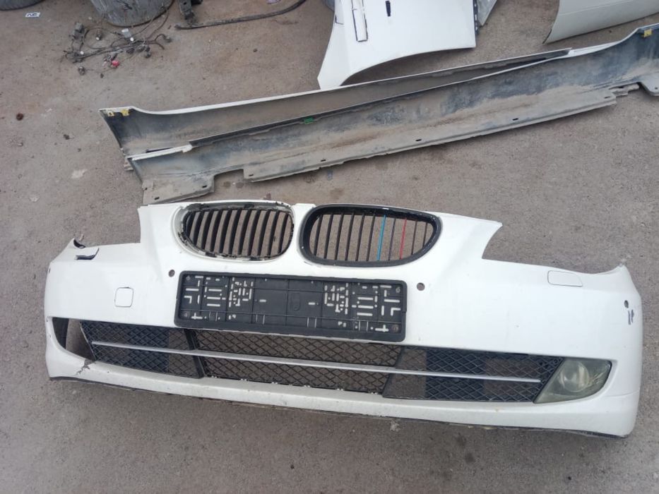 Бампера бмв Е 60 оригинал