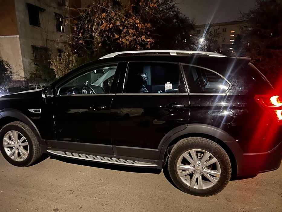 Taksi xizmati 24\7 6 уринли каптива мошинаси