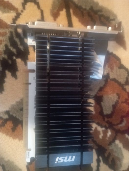 Placa video GT 730 2GB
