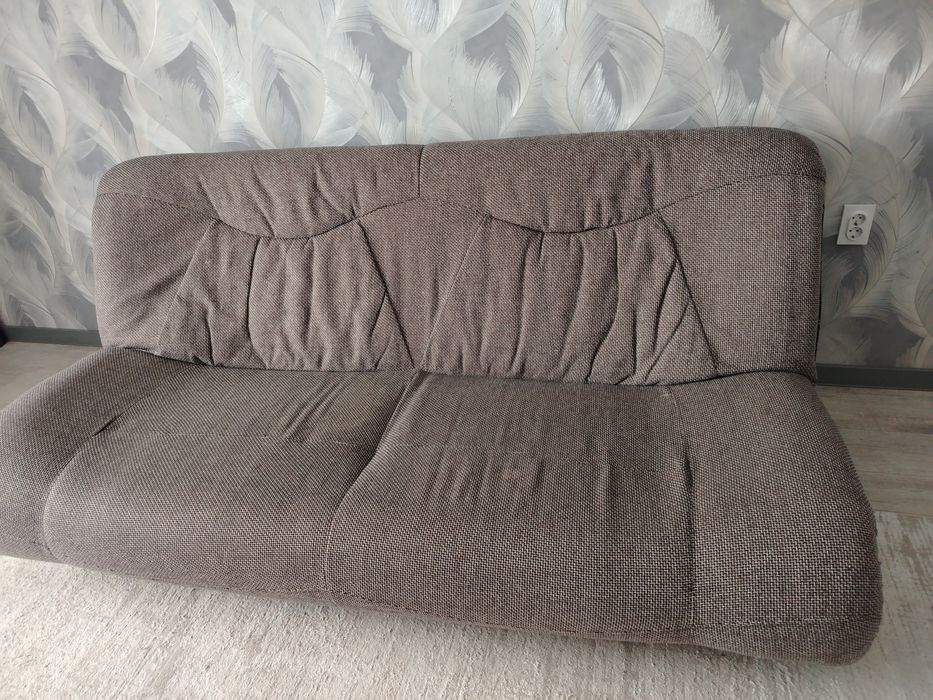 Продам диван с креслами
