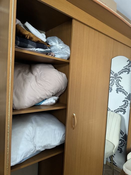 Продам шкаф в спальню