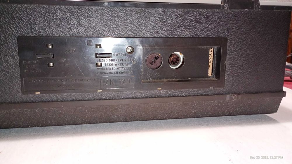 CD плеър Sony CDP XE-330 и магнетофон Unitra ZK-120 Grundig