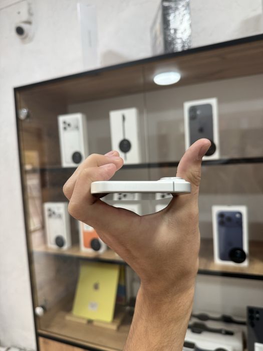 iPhone 17
