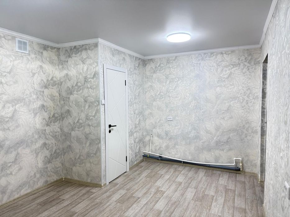 Продам комнату в общежитии 6400