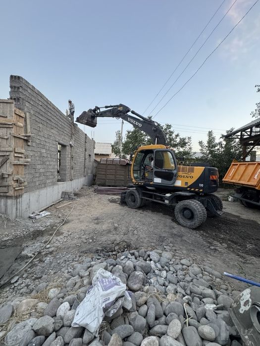 Volvo 130 sotiladi yili 2003 holati a'lodarajada