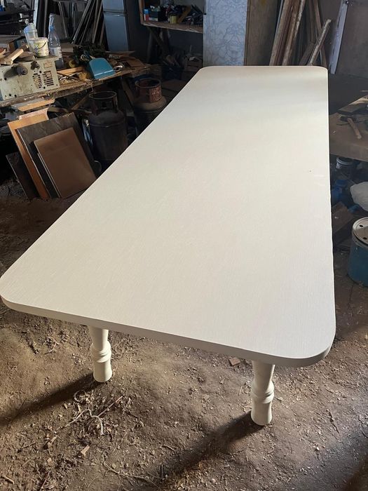 Стол ручной работы