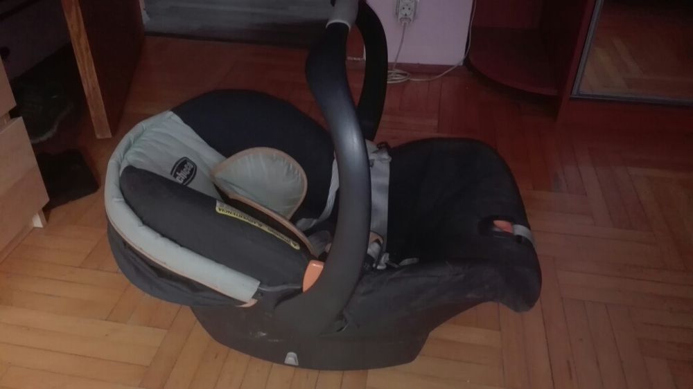 Stroller + scaun pentru masina chicco